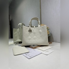 頂級原單 DIOR TOUJOURS 手袋 白色山羊紋大號 這款 Dior To