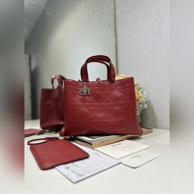 頂級原單 DIOR TOUJOURS 手袋 酒紅山羊紋大號 這款 Dior To