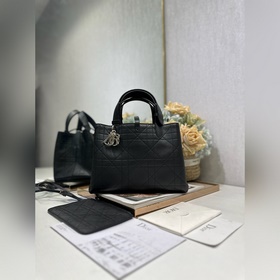 頂級原單 Dior Toujours 手袋 黑色山羊紋中號 這款Dior Tou