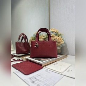 頂級原單 Dior Toujours 手袋 酒紅山羊紋小號 這款Dior Tou