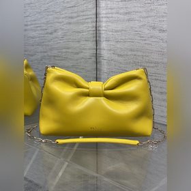 Dior-LAMBSKIN 2026春夏新款LAMBSKIN鍊條包，全新的包形，