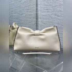 Dior-LAMBSKIN 2026春夏新款LAMBSKIN鍊條包，全新的包形，
