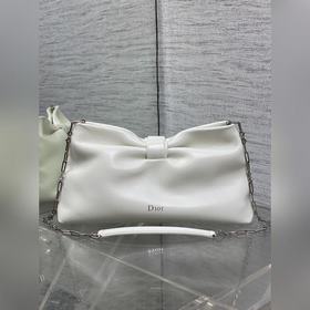 Dior-LAMBSKIN 2026春夏新款LAMBSKIN鍊條包，全新的包形，