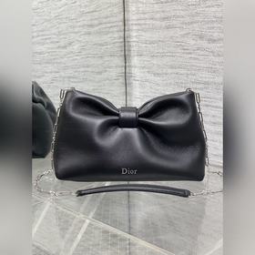 Dior-LAMBSKIN 2026春夏新款LAMBSKIN鍊條包，全新的包形，