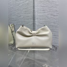 Dior-LAMBSKIN 2026春夏新款LAMBSKIN鍊條包，全新的包形，
