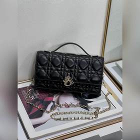 頂級原單爆款 6452 Lady Dior 藤格紋手拿包 21cm