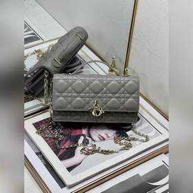 頂級原單爆款 6452 Lady Dior 藤格紋手拿包 21cm