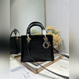頂級原單中號Lady D ior 戴妃五格手袋 黑拼黑毛 這款 Lady D i