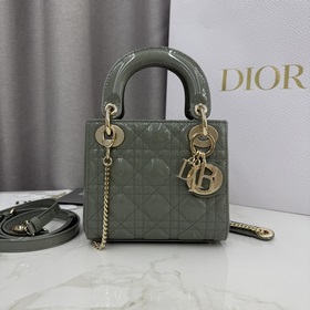 頂級原單三格岩石灰漆皮-金扣戴妃包-編號： M0505 這款 Lady Dior
