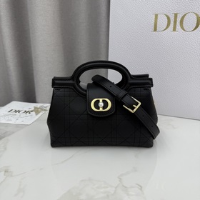 頂級原單Dior Jolie ToHandle 編號： S3123-黑色粒面 這