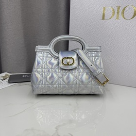 頂級原單Dior Jolie ToHandle 編號： S3123-銀色 這款