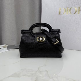 頂級原單Dior Jolie ToHandle 編號： S3123-油蠟皮 這款