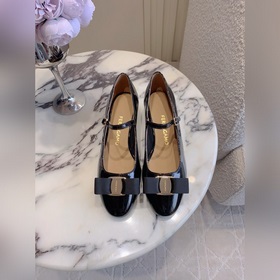 Salvatore FerragamoSF新款蝴蝶結瑪麗珍鞋 簡單的設計 集優雅