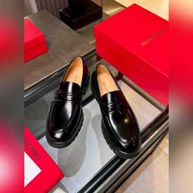 菲拉格慕Ferragamo 高端男士熱賣精品休閑皮鞋，進口亮面牛皮革樂福鞋将工緻