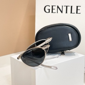 GENTLE MONSTE* MODEL：CUBIT SIZE：53口18-
