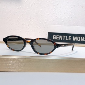GENTLE MONSTER 超輕GM新品LA CHA 凹造型設計 size：5