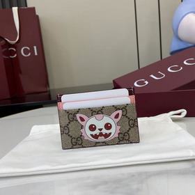 配全套原廠專櫃包裝 品牌傾情推出Gucci Besties系列，以趣緻角色巧妙融