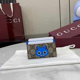 配全套原廠專櫃包裝 品牌傾情推出Gucci Besties系列，以趣緻角色巧妙融