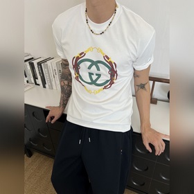 [ Gucci 2026春夏重磅上新 缰繩雙G印花T恤 潮人必備的奢華态度 ]