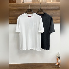 Gucci 古奇 GG新款飾刺繡針織棉T恤， 品牌元素巧妙融入廓形，面料與工藝，