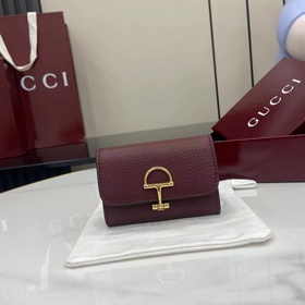 配全套原廠專櫃包裝 [新品]Gucci延續品牌深厚傳承，深化與馬術本源的聯結。半