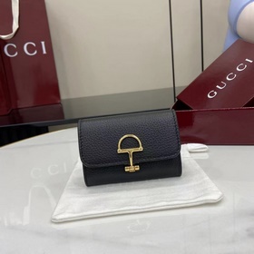 配全套原廠專櫃包裝 [新品]Gucci延續品牌深厚傳承，深化與馬術本源的聯結。半