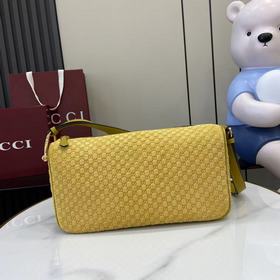 配全套原廠專櫃包裝 煥新呈現Gucci Half Horsebit系列，以現代風
