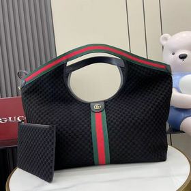 配全套原廠專櫃包裝 Gucci Giglio系列緻敬品牌意大利根源，彰顯傳承與革