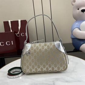 配全套原廠專櫃包裝 [新品]全新GG Emblem系列煥新诠釋品牌的隽永優雅風範
