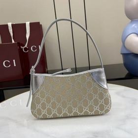 配全套原廠專櫃包裝 [新品]全新GG Emblem系列煥新诠釋品牌的隽永優雅風範