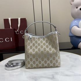配全套原廠專櫃包裝 GG Emblem系列煥新演繹品牌經久不息的優雅風範與精湛工