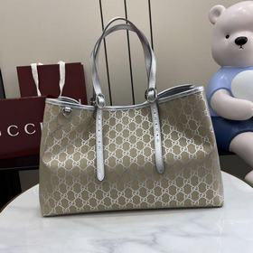 配全套原廠專櫃包裝 GG Emblem系列煥新演繹品牌經久不息的優雅風範與精湛工