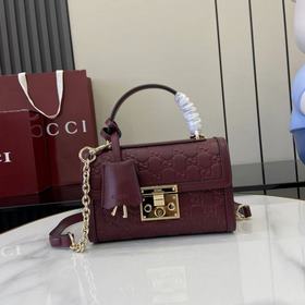 配全套原廠專櫃包裝 [新品]Padlock系列以現代廓形驚豔亮相2026早秋系列