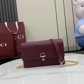 配全套原廠專櫃包裝 [新品]這款Gucci Softbit系列肩背包匠心融蘊大號