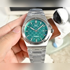 機芯2824：價格13000   機芯2892：價格15500 IWC萬國