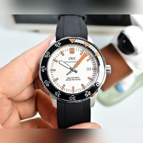 IWC萬國海洋時計系列 機芯類型：2824自動機械 表殼材質：316精鋼 表帶材