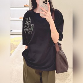 LOEWE，羅意威 線條刺繡小貓寬松短袖T恤 主體采用15S精棉平紋針織面料，中