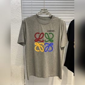 OEWE 羅意威看細節 貼皮繡 刺繡圖案 色彩豐富 立體有型 讓整體的上身感更