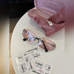 歐美女明星都愛miumiu a50