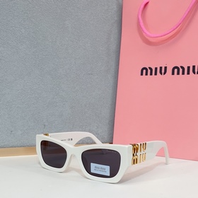 新添顔色 高版大logo 非市面通貨 MIUMIU墨鏡可鹽可甜！！ SMU09W