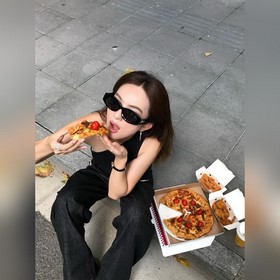 miumiu 11w 松弛感小黑超