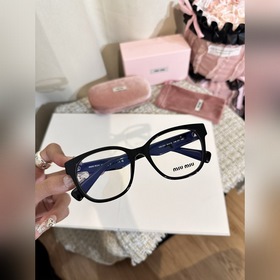 MIU MIU mod：vmu02v size：54口19-145