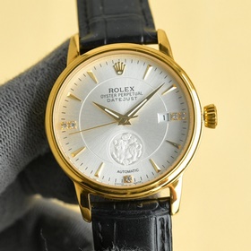 勞力士[ROLEX]男士腕表 采用獨特的表盤設計 搭配而來的是更高檔奢華的勞力士