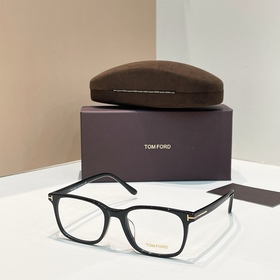 TOM FORD MODEL：TF 5831 SIZE：51口18-145