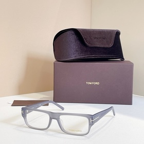 TOM FORD MODEL：TF5838 SIZE：53口18-145