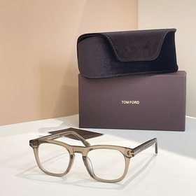 TOM FORD MODEL：TF5870 SIZE：52口21-145