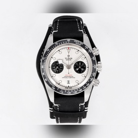 3T新品 帝舵(TUDOR)Black Bay Chrono系列是一款融合潛水表