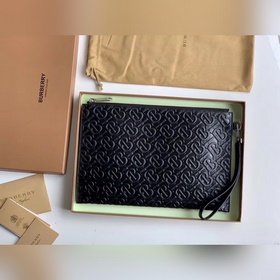 TB壓花皮革拉鍊收納袋 [burberry 巴寶莉]原單品質IT~~ 采用進口粒
