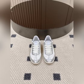 新色 碼數35-40(41定做) Celine Racer女士香草色低幫運動鞋，