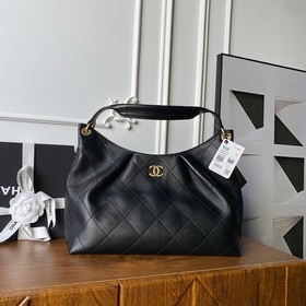 Chanel 26C早春系列 hobo嬉皮包 AS5978 小牛皮配金色金屬 經